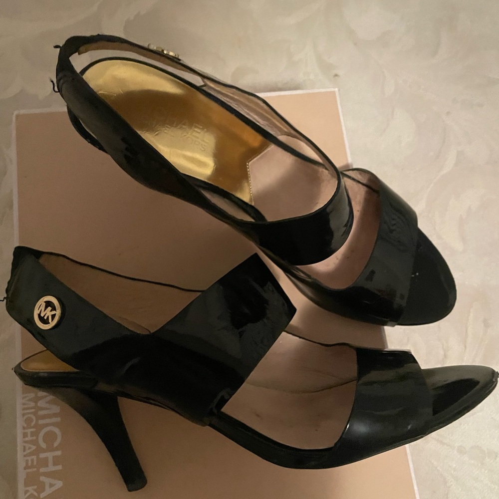 MICHAEL Michael Kors Black Patent Heels